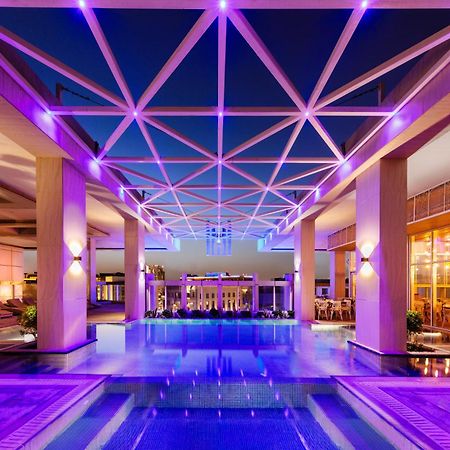 Millennium Place ドーハ エクステリア 写真 The hotel's lobby