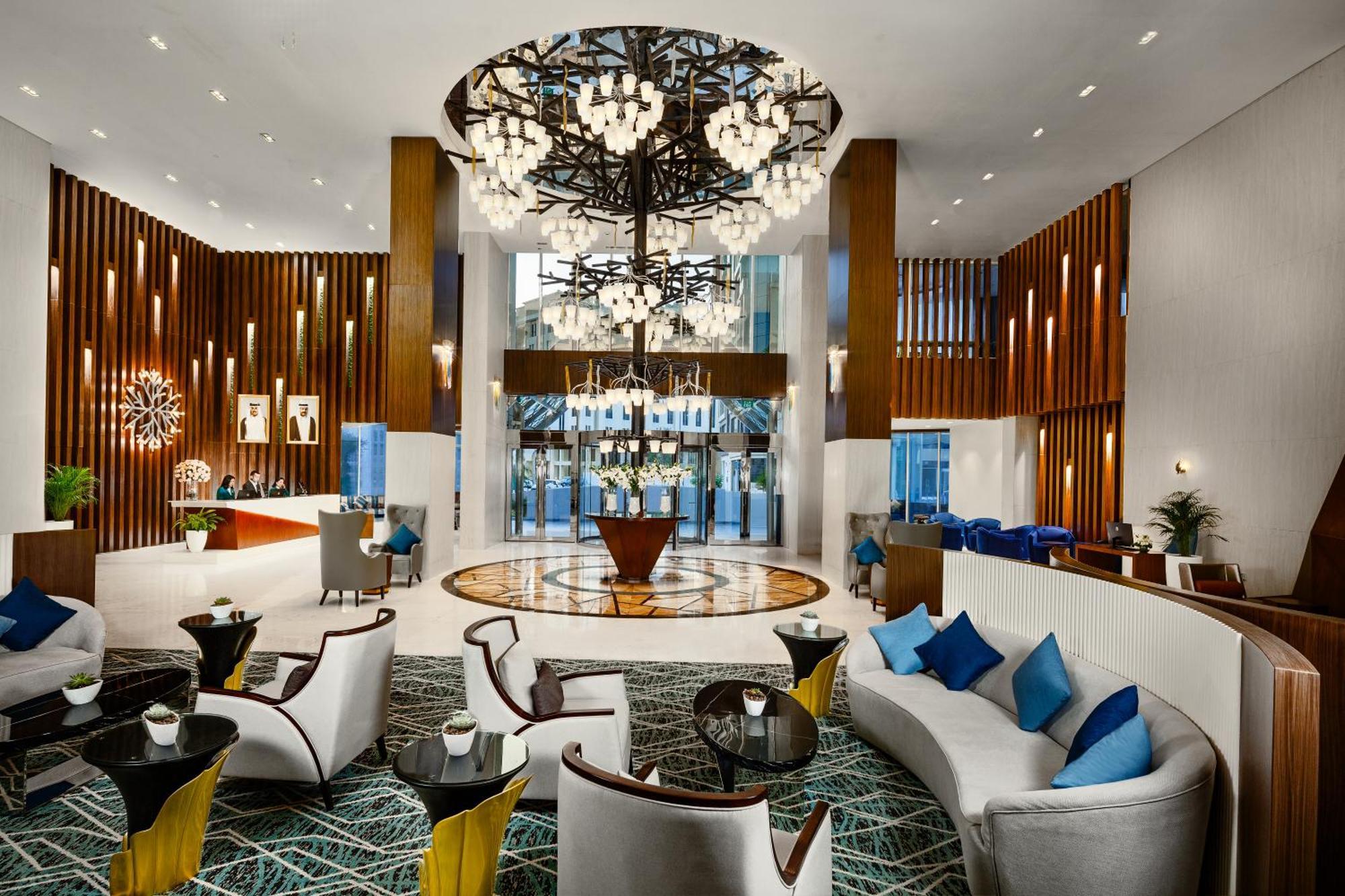Millennium Place ドーハ エクステリア 写真 The lobby of the hotel