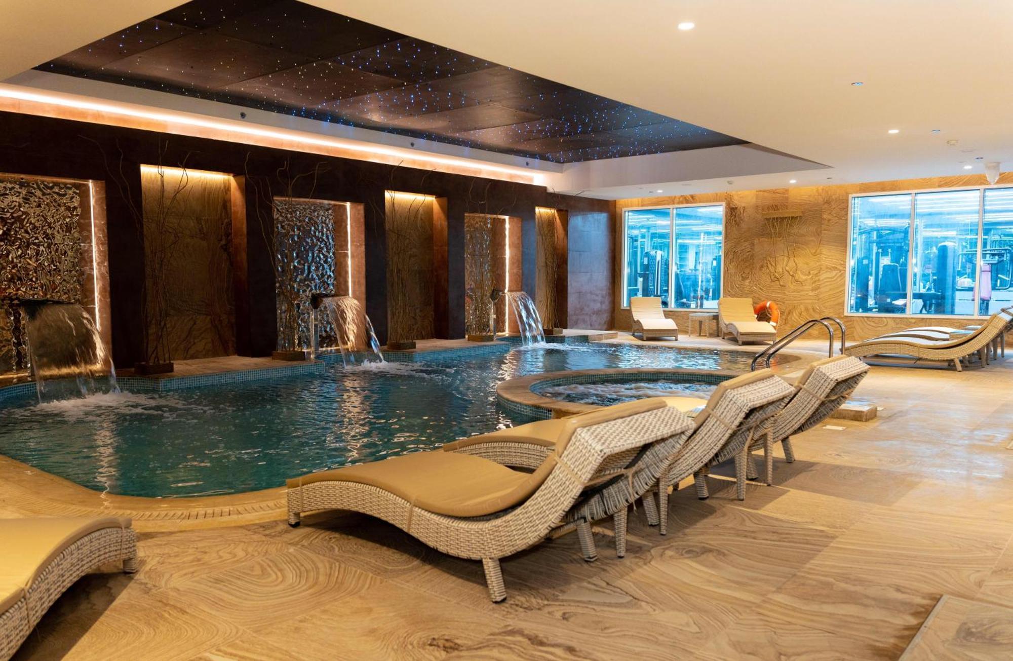 Millennium Place ドーハ エクステリア 写真 The spa at the hotel
